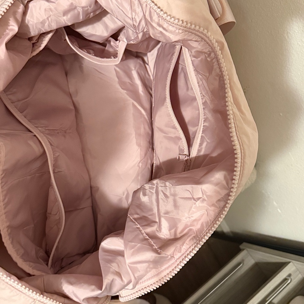 BagSmart Soft Pink Travel Bag - Picture 9 of 10